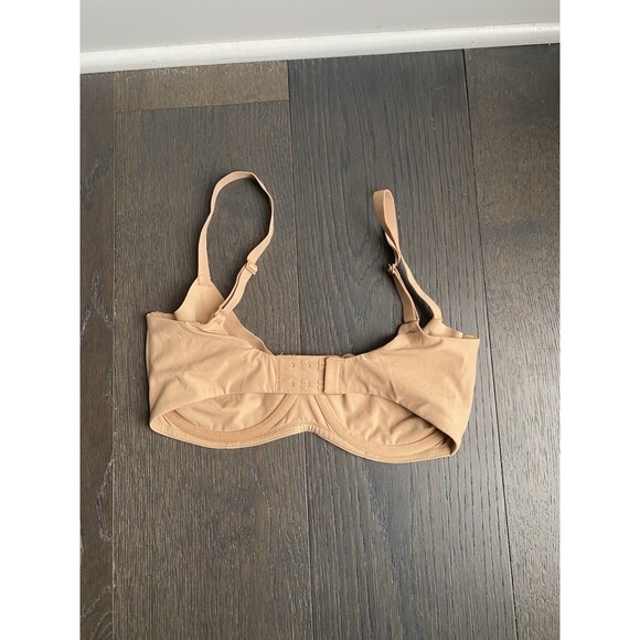 LOT (3) Skims & Spanx Bras 34D/34DD Nude Beige Lightly Lined Front Closure - Picture 6 of 12